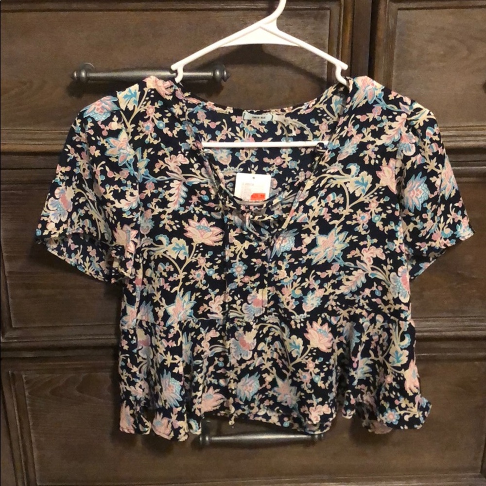 NWT. Urban outfitters top.